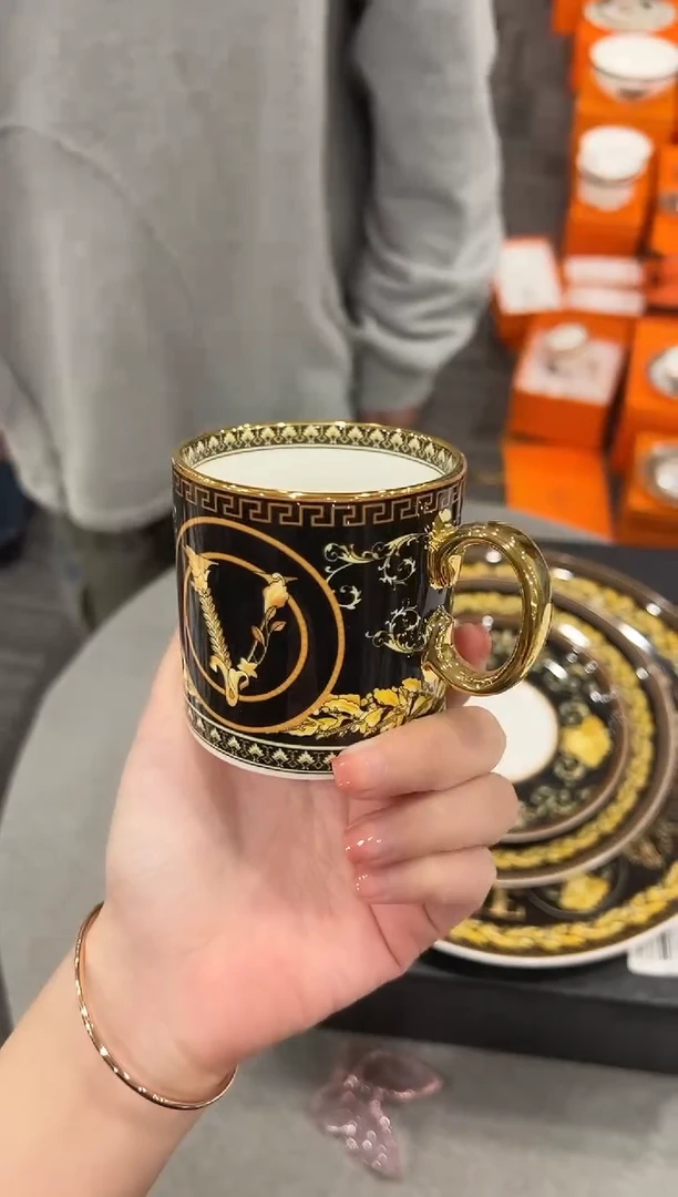 【闪购商品】杯H614--------------