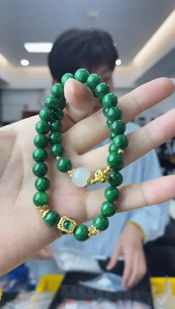 【闪购商品】翡翠手链未镶嵌多样性一件发货
