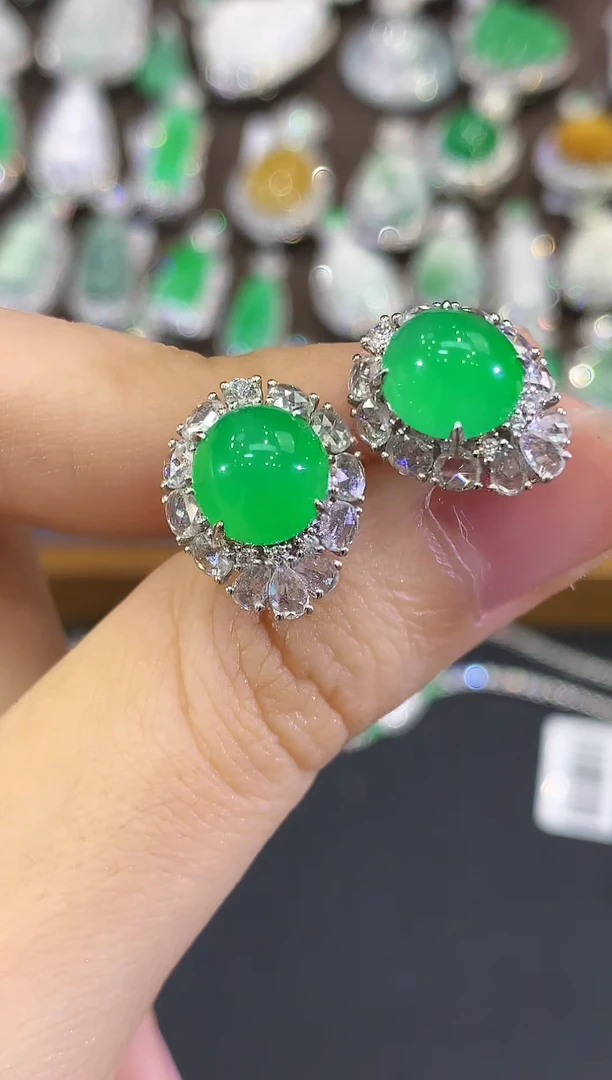 18K金镶嵌翡翠耳饰h***nB389