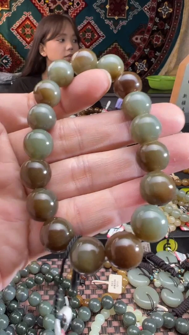 手串未镶嵌和田玉K****9若羌料李保国矿双色手串卡12
