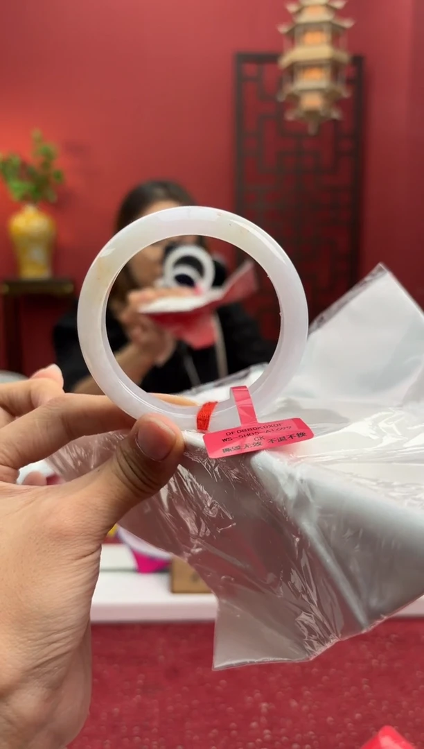 未镶嵌手镯翡翠翡翠手镯