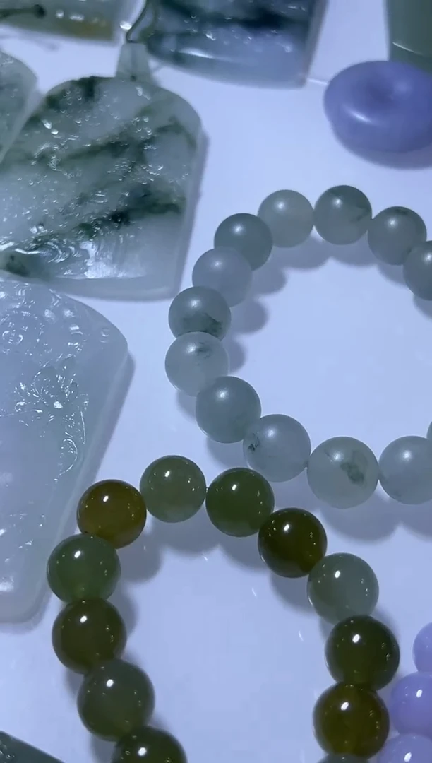 未镶嵌定制翡翠手串