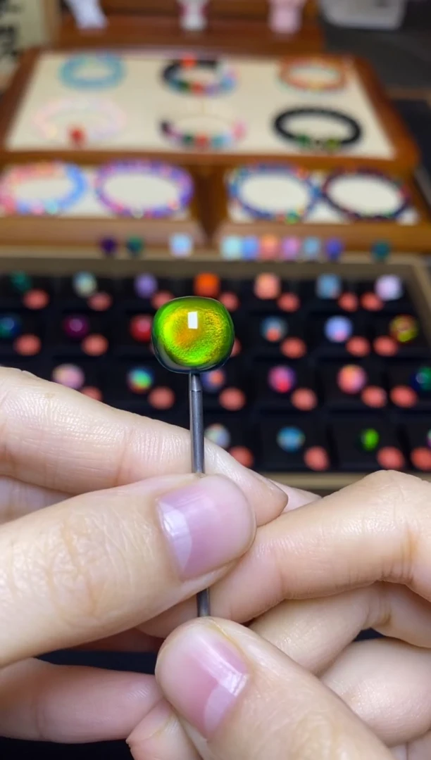 【闪购商品】树脂制品11*12mm人工欧泊老型4