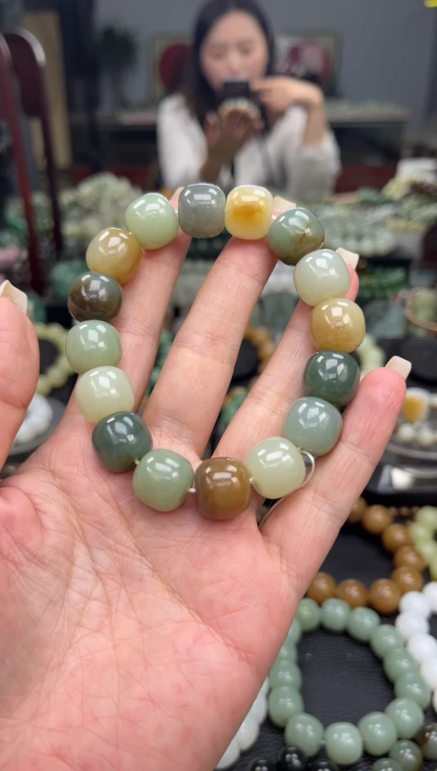 【闪购商品】和田玉手串未镶嵌新疆多宝卡14