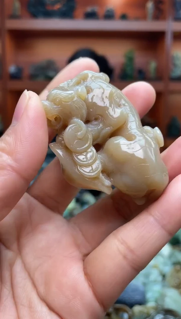 未镶嵌和田玉把件1