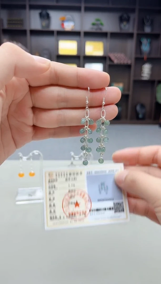 银S925镶嵌翡翠耳饰911000