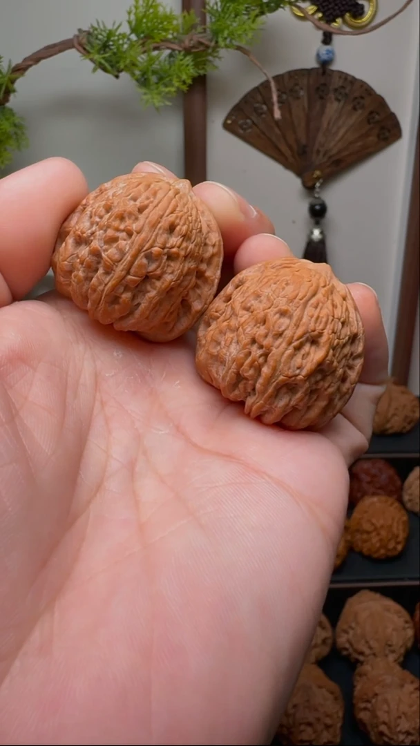 把件文玩核桃纯野生拉丝小丸子35边 无瑕疵