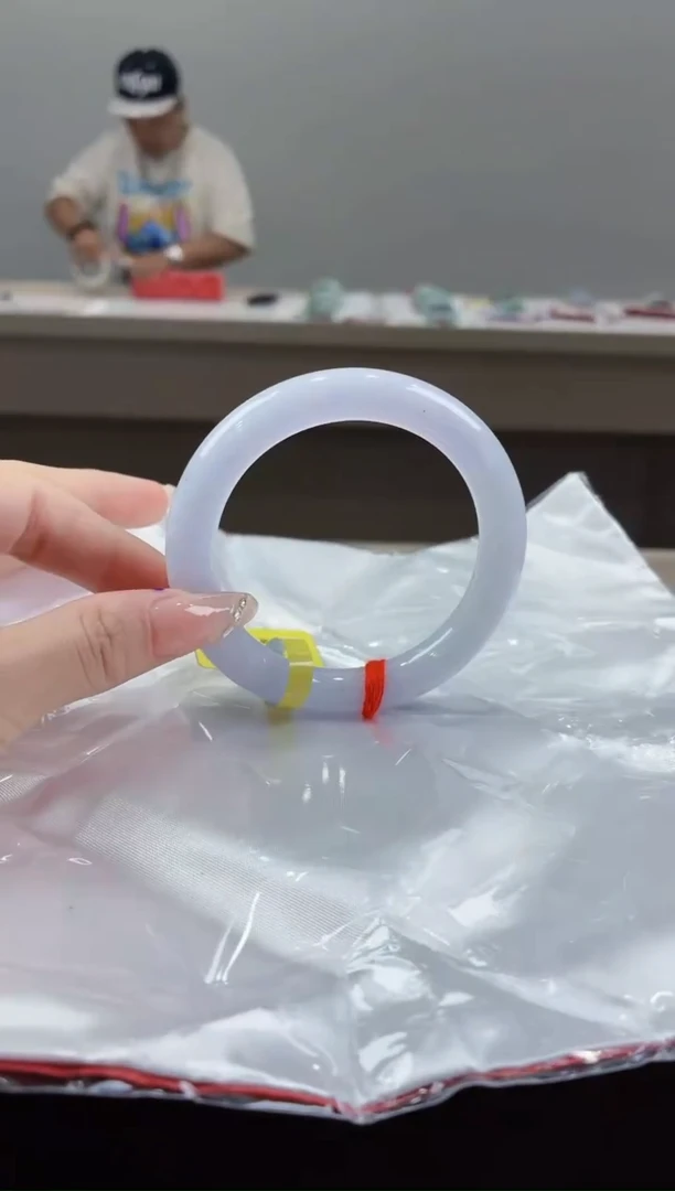 未镶嵌手镯翡翠7