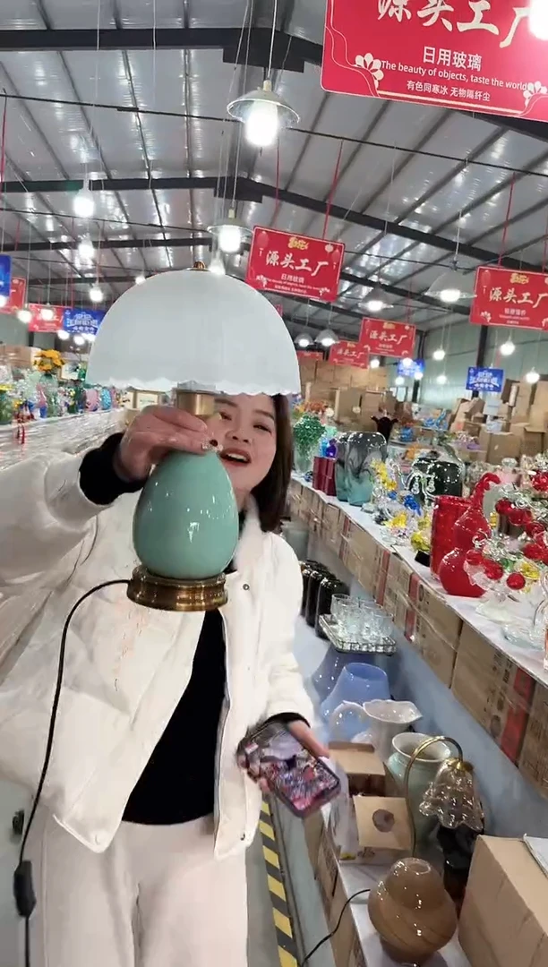 【闪购商品】藤优品花器V-早25