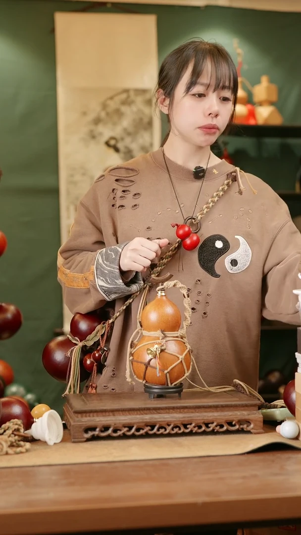 225号精品天然大漆酒葫芦一物一拍~