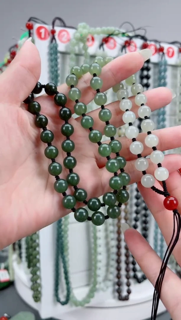 和田玉未镶嵌颈饰何*8