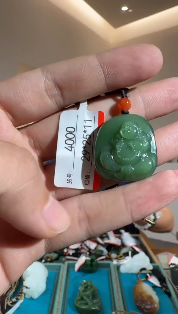 和田玉未镶嵌颈饰1