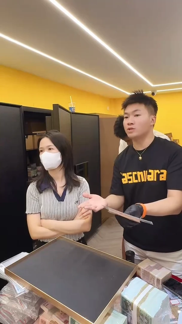 带评级-三版人民币古币拖拉机壹元单张不挑