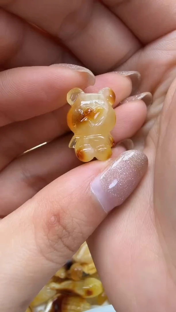 裸石琥珀未镶嵌如图