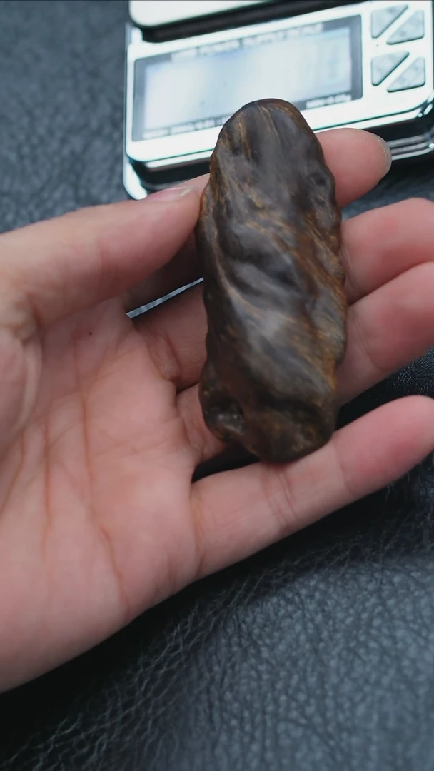 【闪购商品】沉香手把件越南芽庄瘤疤横财25g+