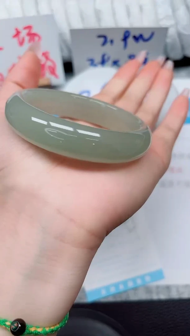 未镶嵌手镯石英质玉216-56.6