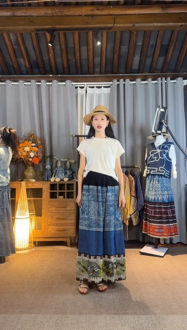 设计师款蜡染织锦半裙