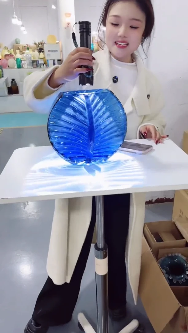 【闪购商品】玻璃私花主义花瓶厂-微瑕-BALJ