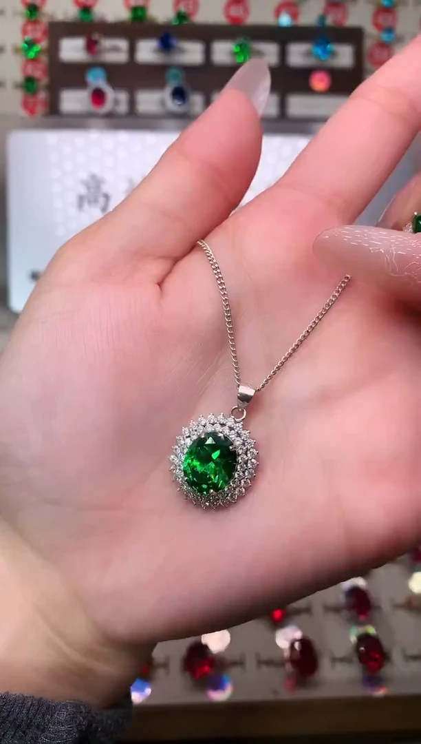 无吊坠925银典藏 轻奢 小祖母绿绿色系10*12双戴妃银托吊坠赠链