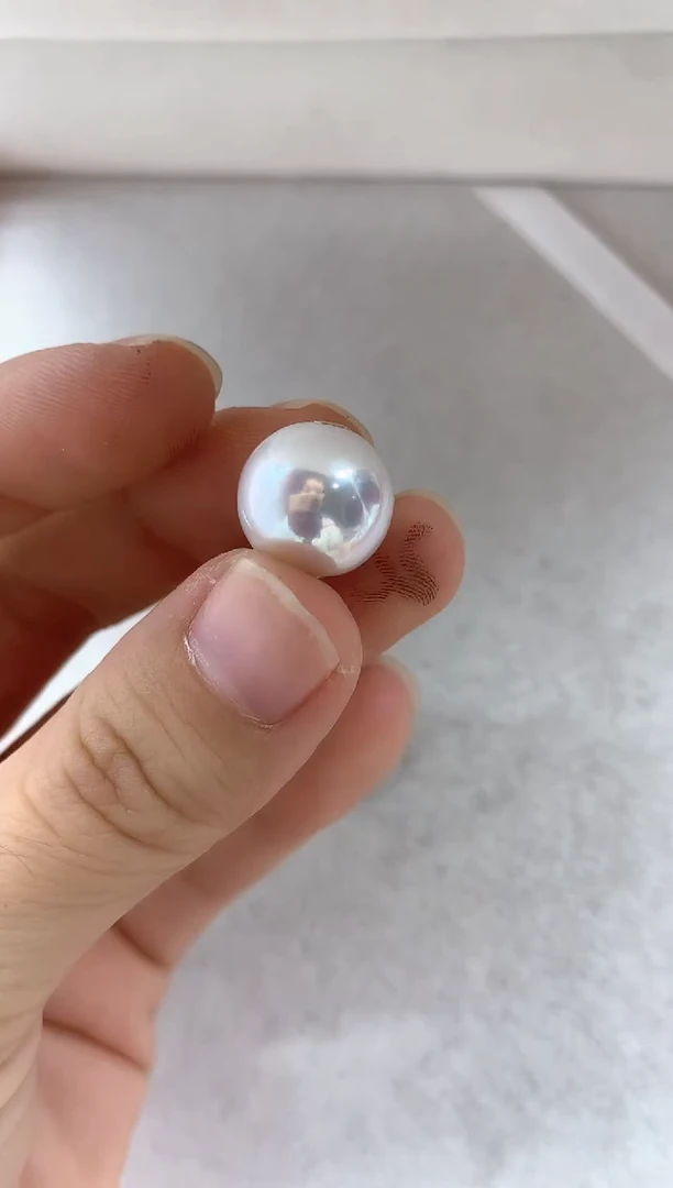 吊坠(不含链)18K金镶嵌淡水珍珠13.1mm