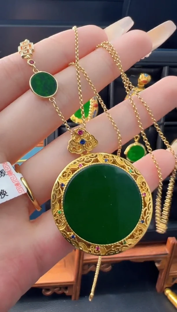 【闪购商品】翡翠吊坠(赠链)银S925镀金镶嵌天然缅甸翡翠A货吊坠