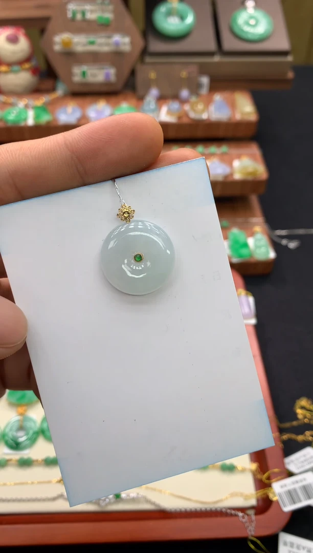 吊坠(不含链)18K金镶嵌翡翠平安扣