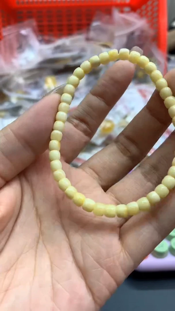 未镶嵌琥珀珠宝奇石1764