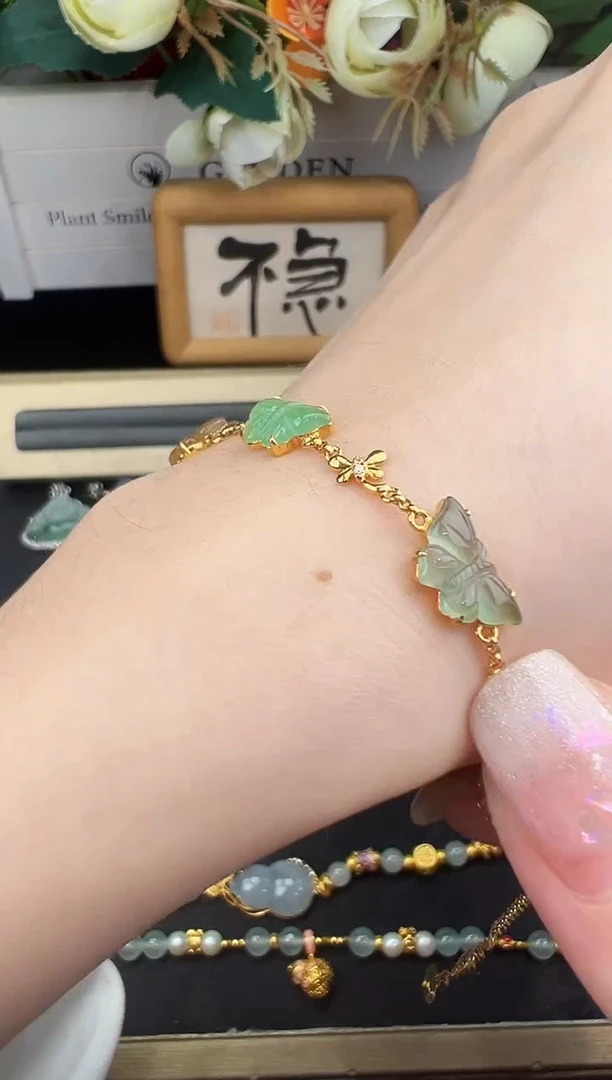项链18K金镶嵌翡翠勿拍