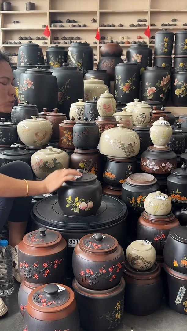 罐大瑕疵茶叶罐  彩填苹果   451