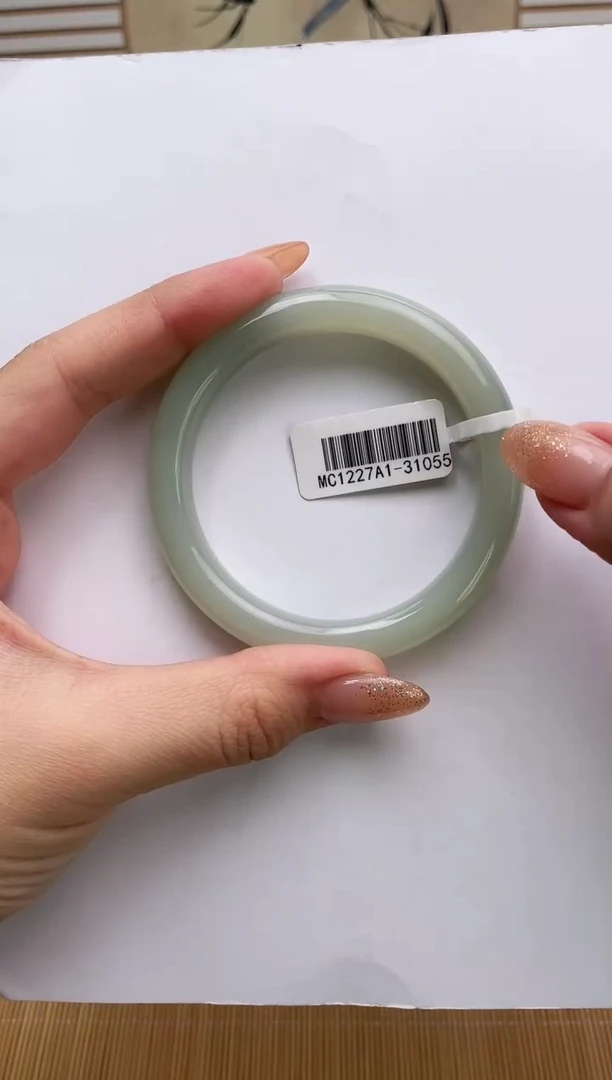 未镶嵌手镯和田玉别****?55+