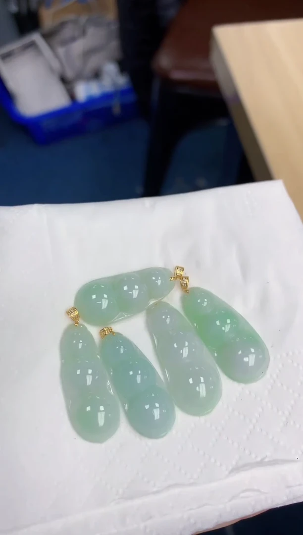 【闪购商品】翡翠颈饰18K金镶嵌多样性发其一