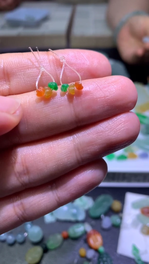 未镶嵌定制翡翠毛货