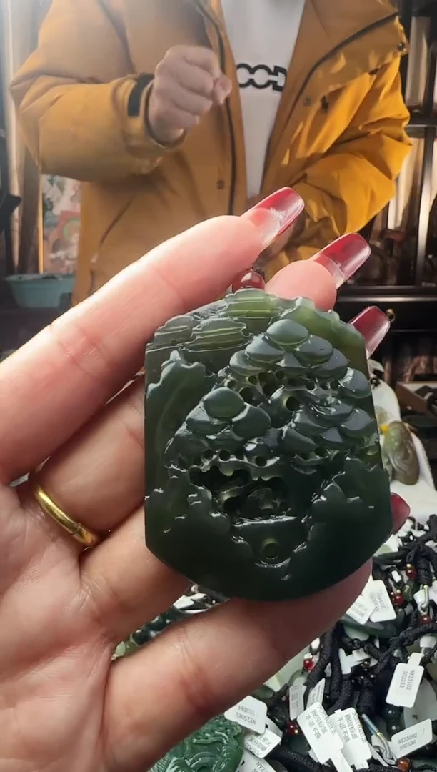 颈饰未镶嵌和田玉和田玉吊坠56