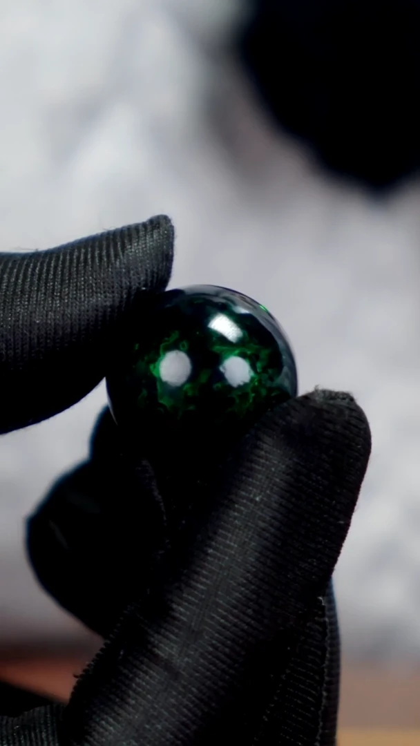 疯子大漆绿宝砂20mm