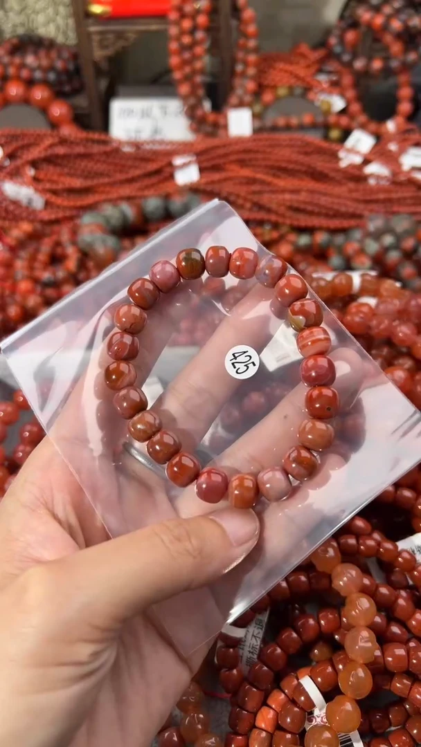 南红玛瑙手串未镶嵌9+
