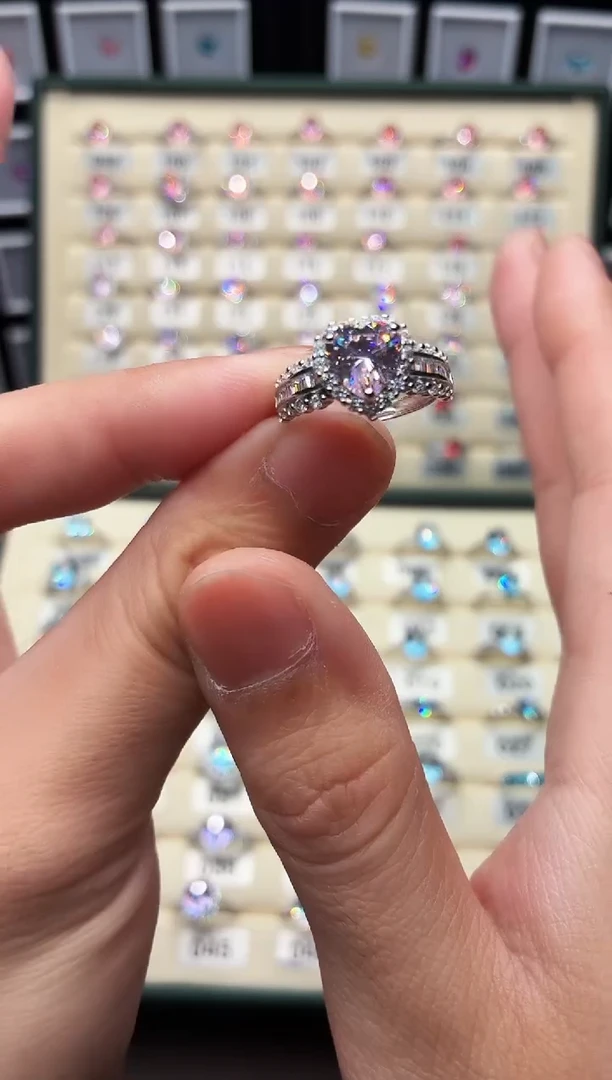 银S925镶嵌戒指绿柱石（摩根石）1111