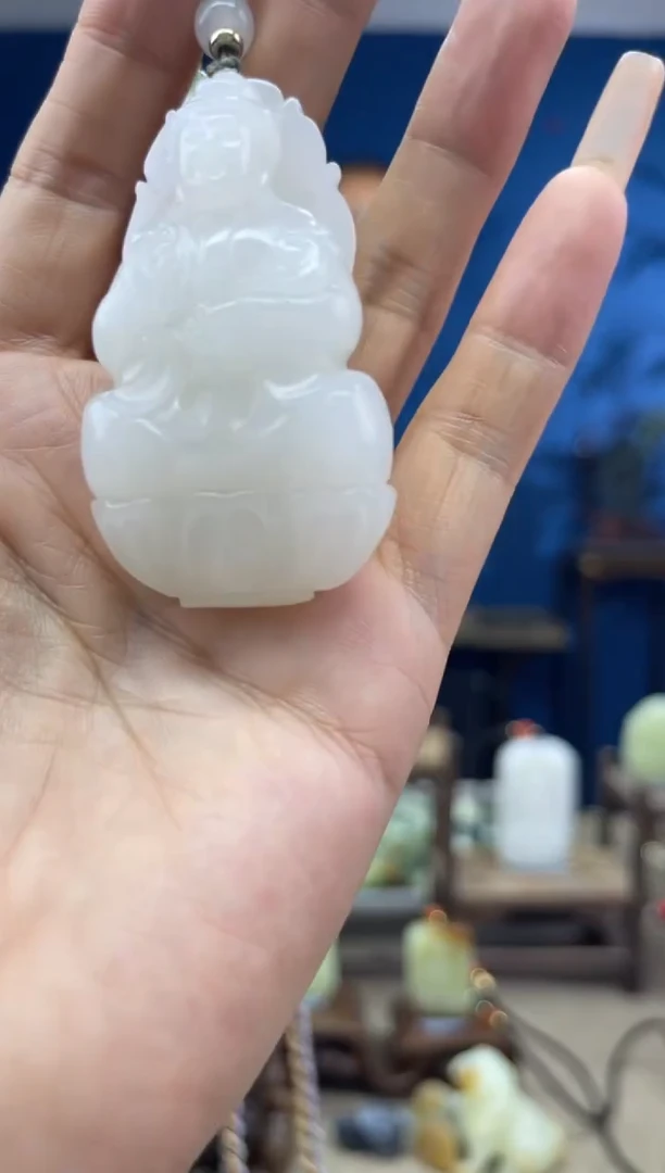 和田玉未镶嵌颈饰1