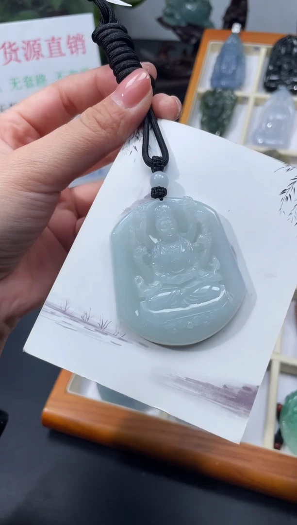 颈饰未镶嵌翡翠千手
