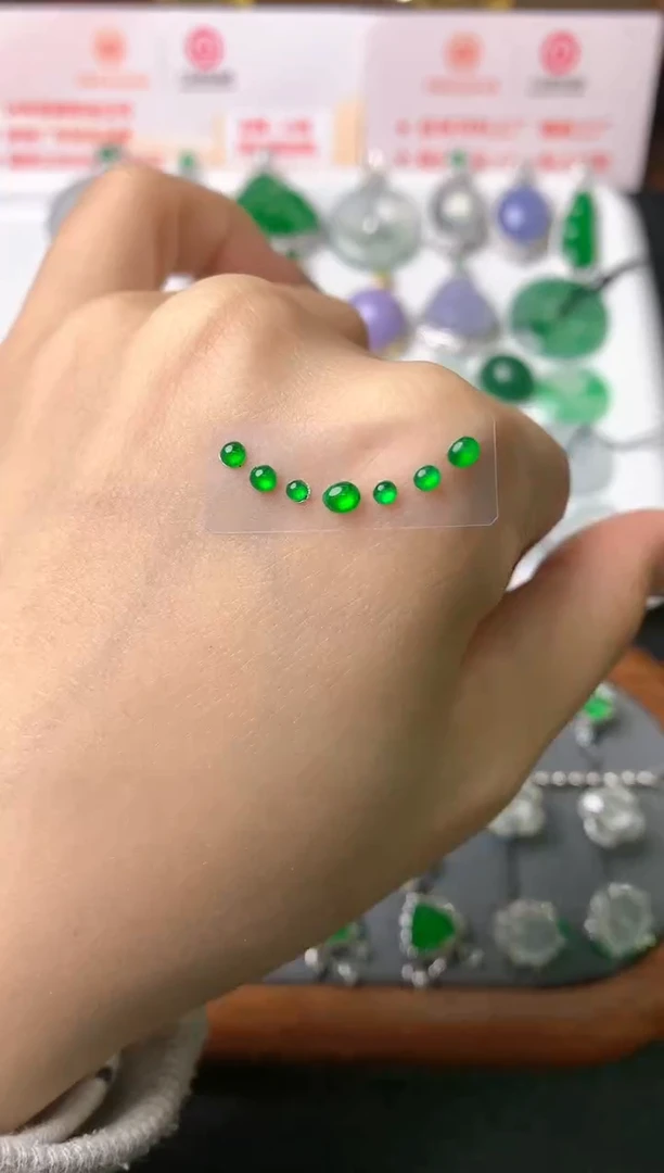 【闪购商品】定制翡翠未镶嵌裸石（镶嵌定制）