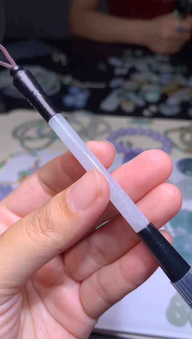 颈饰未镶嵌翡翠净货