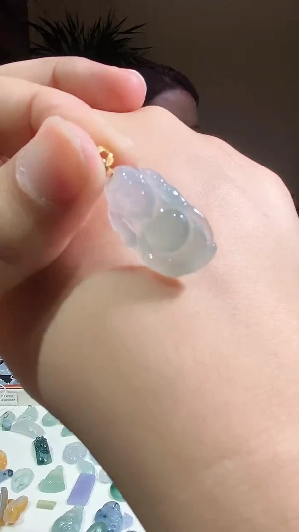 颈饰18K金镶嵌翡翠20250824051
