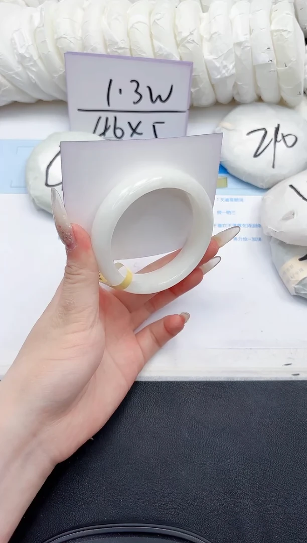 未镶嵌手镯和田玉148-60