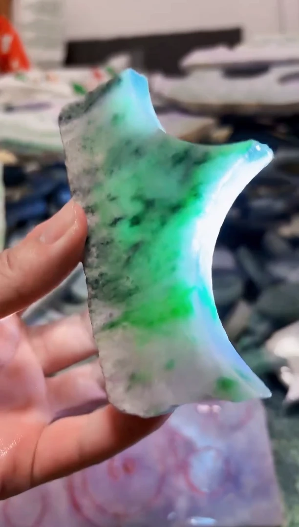 【闪购商品】翡翠颈饰未镶嵌A货白文1703