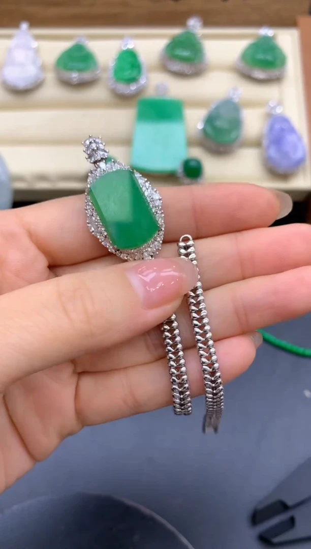 【闪购商品】翡翠手链18K金镶嵌627-中国好珍宝