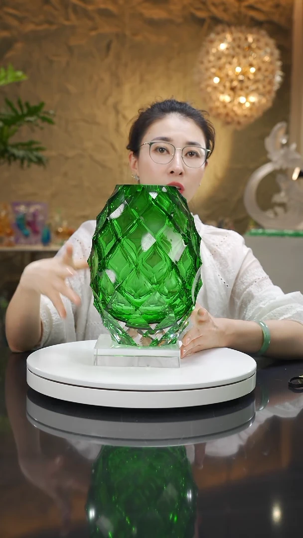 琉璃手工艺品福利祖母绿花瓶