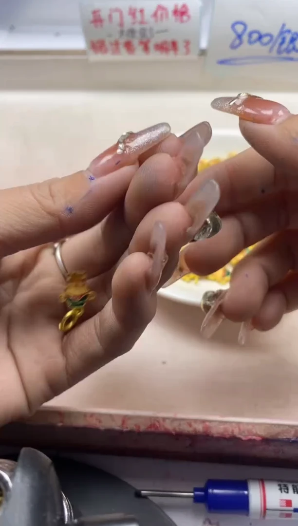 【闪购商品】玛瑙/玉髓颈饰银S800镶嵌x442财神滴流*6颗