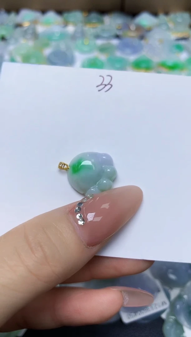 翡翠未镶嵌颈饰 天然翡翠A货