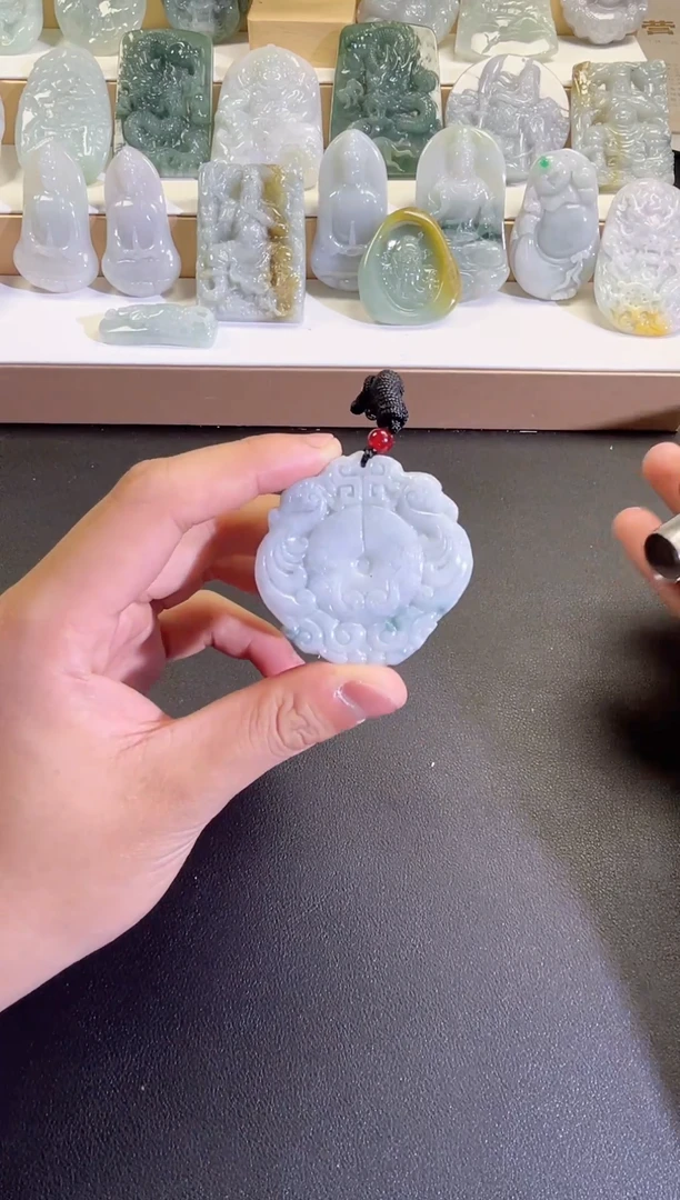 颈饰未镶嵌翡翠11/15    37