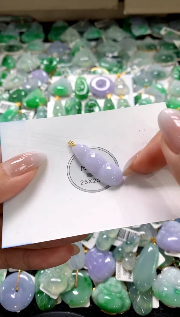 颈饰18K金镶嵌翡翠好*1111111111111111