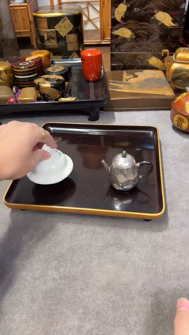 白漆 茶台 （明治）